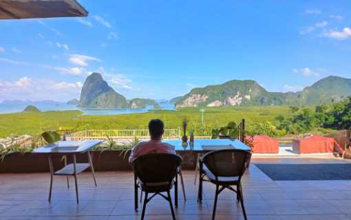 (Bay View Cafe)  Image